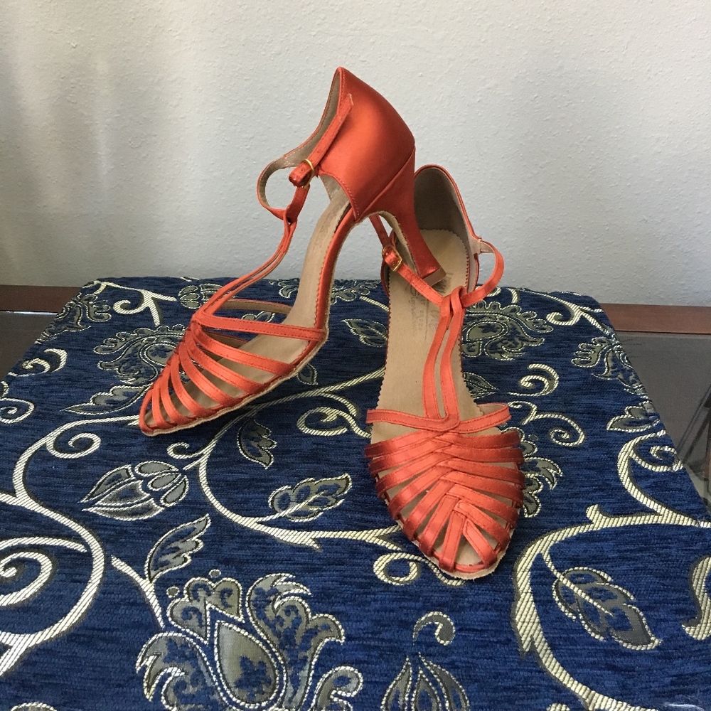 Very Fine Latin Dance Shoe